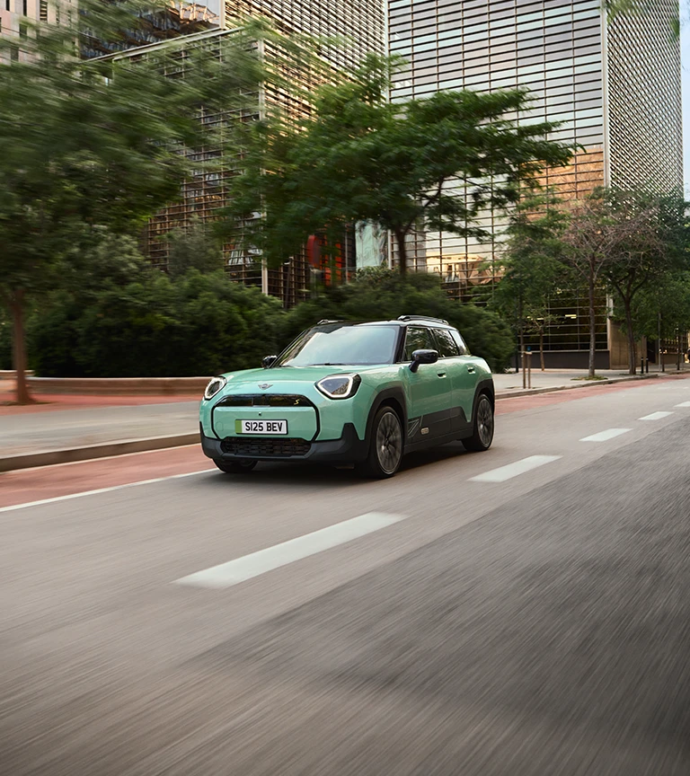 All-Electric MINI Aceman - stage