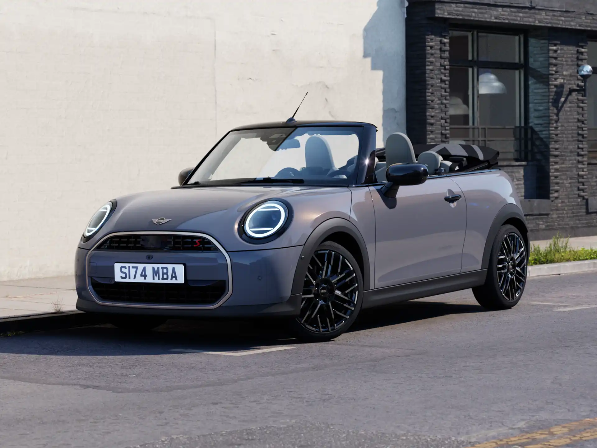 MINI Cooper Convertible - Video