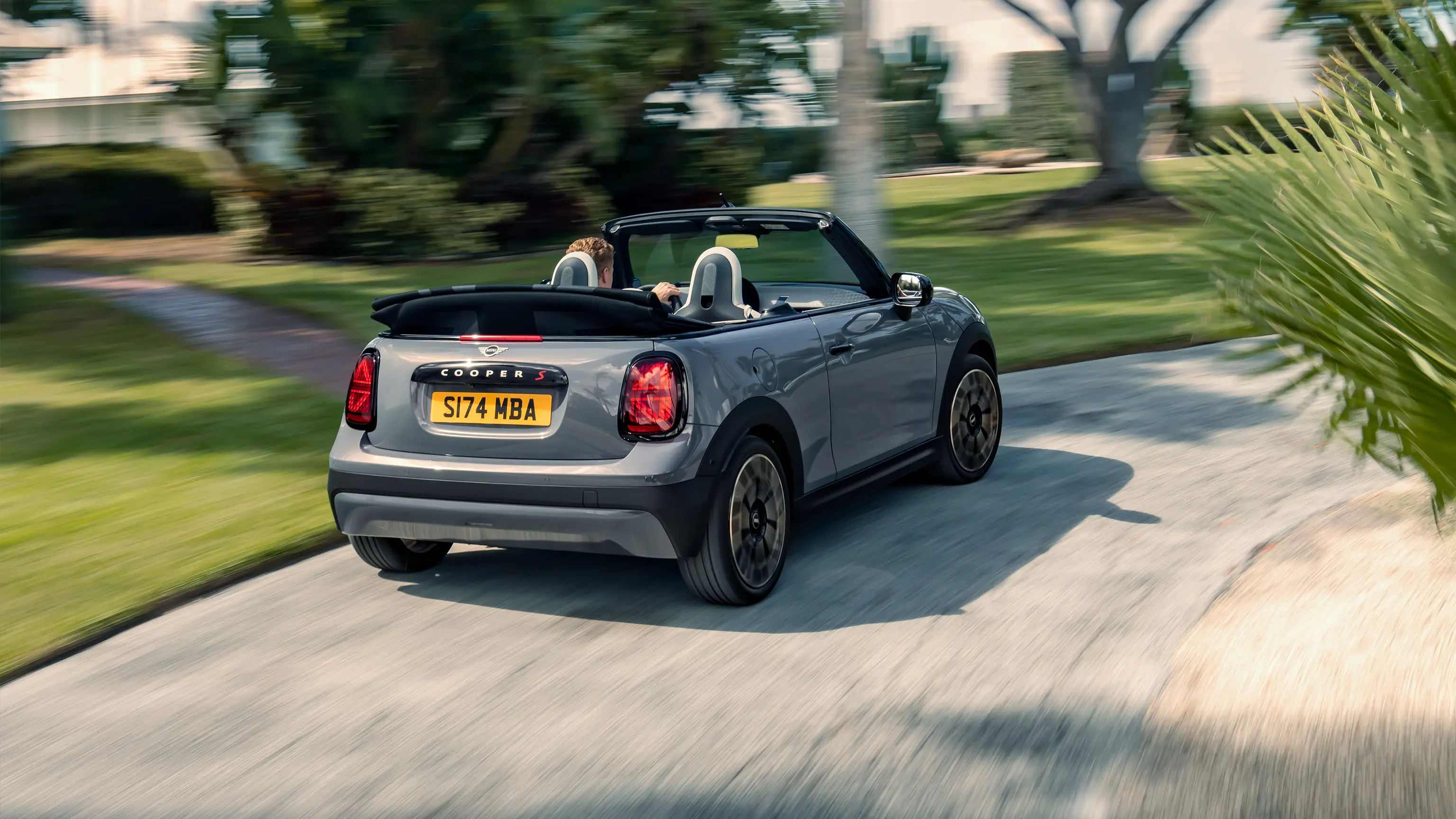MINI Cooper Convertible - Rear