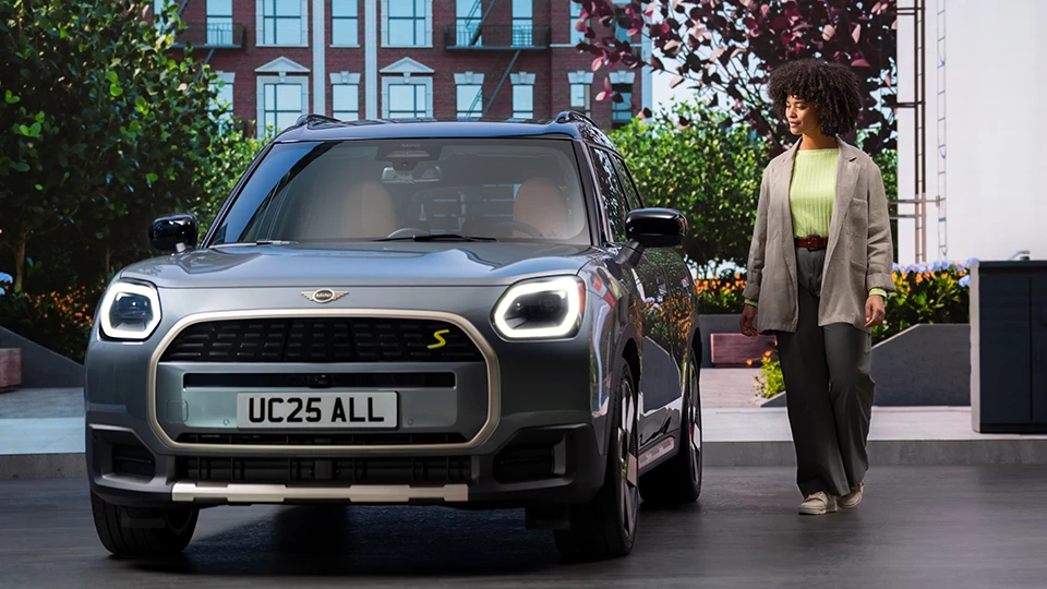All-Electric MINI Countryman - Digital Key Plus