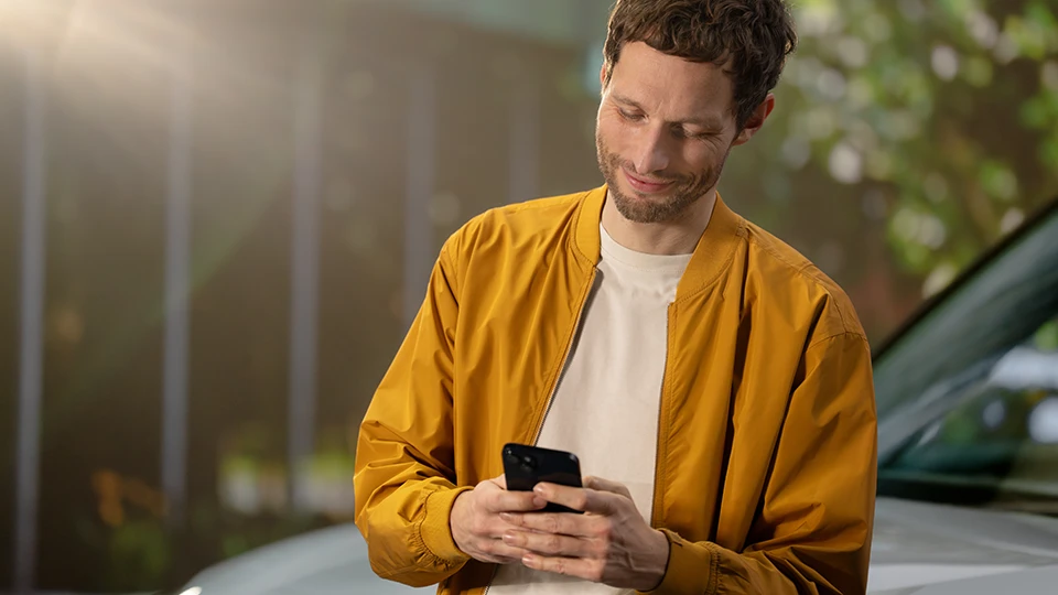 All-Electric MINI Countryman - MINI APP