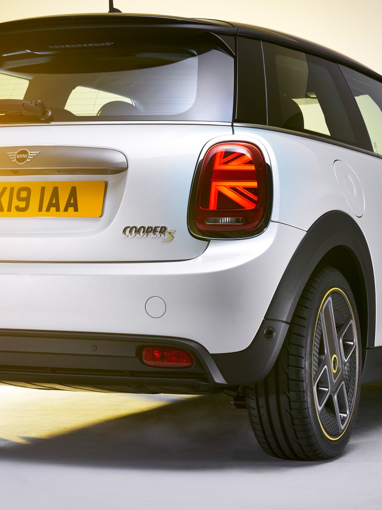 MINI-Cooper-SE