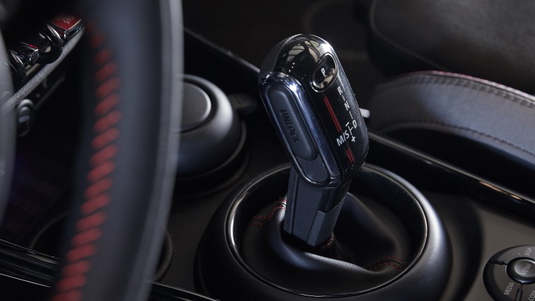 MINI John Cooper Works – automatic transmission